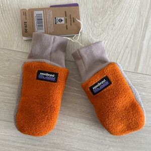 Patagonia Baby Mittens NWT